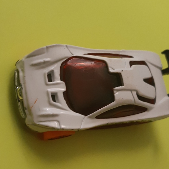 Hot Wheels Prototype 12| 2001 Diecast 1:64| 7/10 - Picture 6 of 8